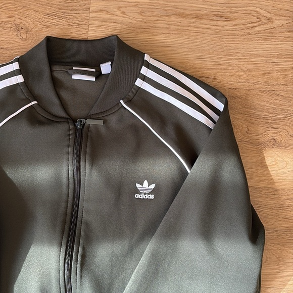 Adidas Originals Track Suit Jacket in Olive Green Women’s L - Picture 2 of 5